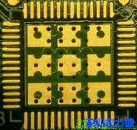 這也是不好的通孔設計，但部份通孔已經用綠漆(mask)蓋上，但仍有部份通孔未塞孔。 