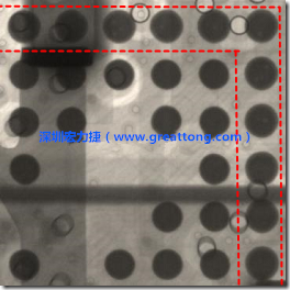BGA錫球尺寸小于0.4mm，采用降低BGA內(nèi)圍襲球的錫膏量所得到X-Ray，稍微留意一下可以發(fā)現(xiàn)最外圈的錫量(圓的直徑)比其他內(nèi)圍的錫球上的錫量來得多一點(diǎn)點(diǎn)。也就是外圈的黑色圓形直徑比內(nèi)圈的圓形來得大一點(diǎn)點(diǎn)。