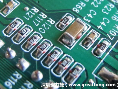 何謂SMT「紅膠」制程？什么時(shí)候該用紅膠呢？有何限制呢？