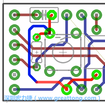 為了要創(chuàng)造一個電路通道，首先要先點擊重置開關的連結點進行布線，在電路板的背面繪制線路直到其它線路前的乾淨區(qū)域。