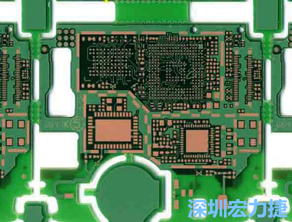 在產(chǎn)品極度要求小型化設(shè)計時，可利用HDI板材壓縮主板面積，同時具減輕重量優(yōu)點。