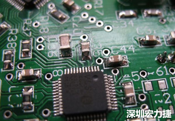 音訊電路訊號品質(zhì)，是影響操作體驗的關鍵，電路布局要特別注意。