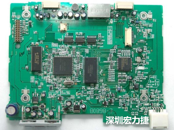 大面積PCB若電子元器件數(shù)量多、重量較重，板材強(qiáng)度不夠時(shí)容易產(chǎn)生PCB中央部凹陷問題。