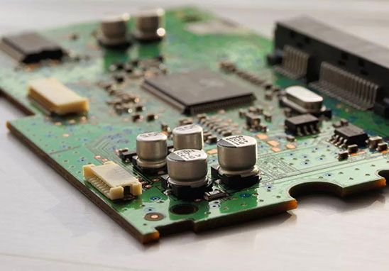 PCB制板工藝中的過孔塞油是什么意思？